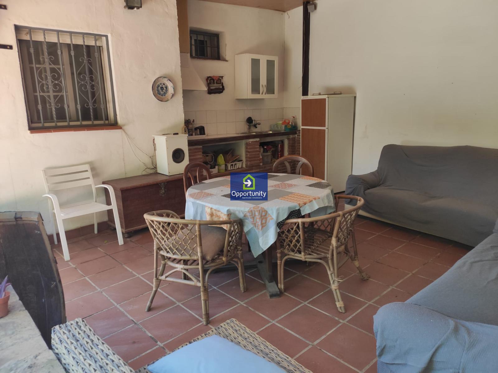 Villa udlejes på lang tid I Cerrillo de Maracena (Granada), 750€/måned (årstid)