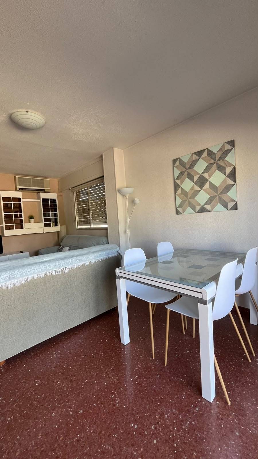 ESTUPENDO PISO COMPLETO O POR HABITACIONES CON CALEFACCIÓN DE TRES DORMITORIOS EN SAN FRANCISCO JAVIER
