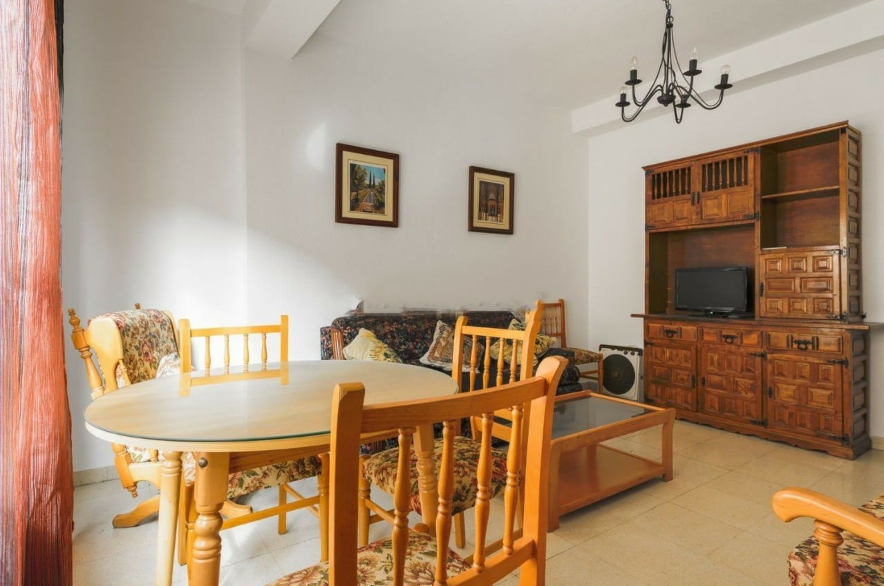 Våning uthyres i Ronda (Granada)