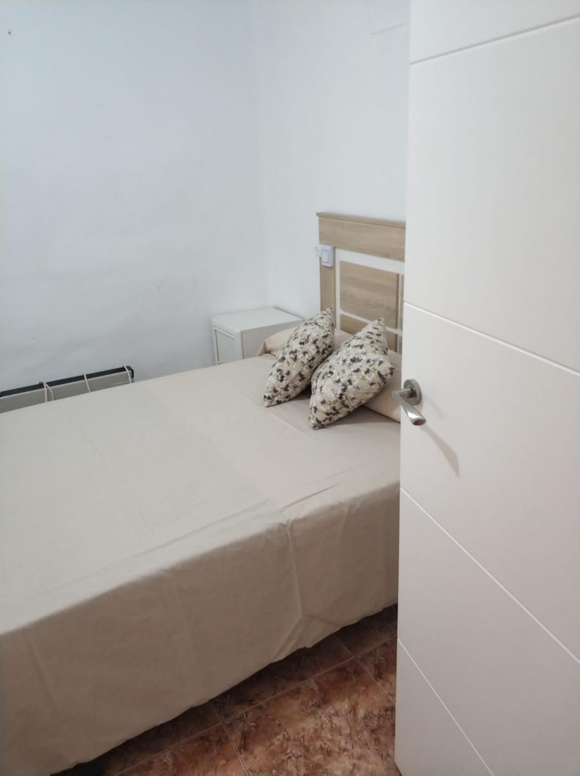 Pieni huoneisto vuokrattavissa Camino de Ronda (Granada)