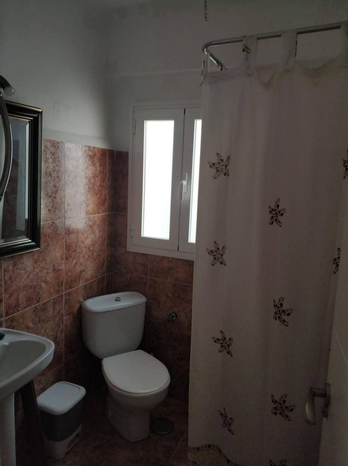 Pieni huoneisto vuokrattavissa Camino de Ronda (Granada)