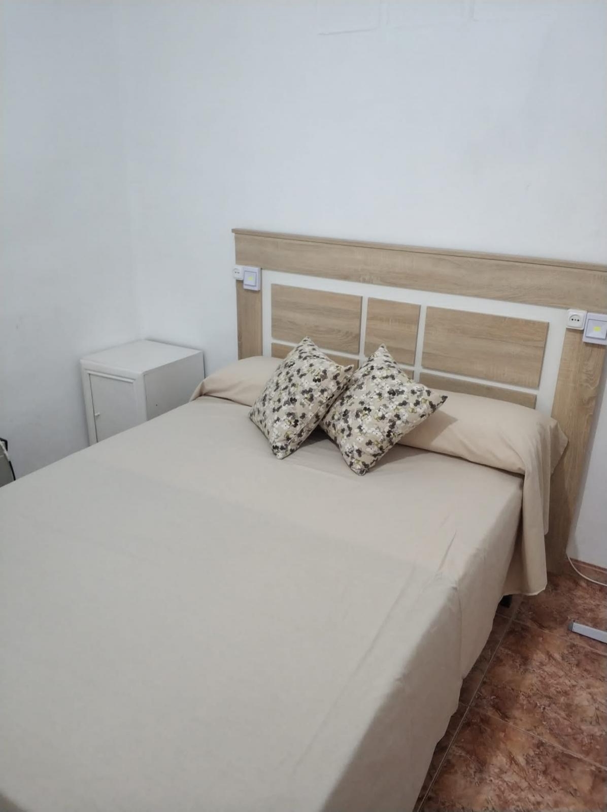 Pieni huoneisto vuokrattavissa Camino de Ronda (Granada)