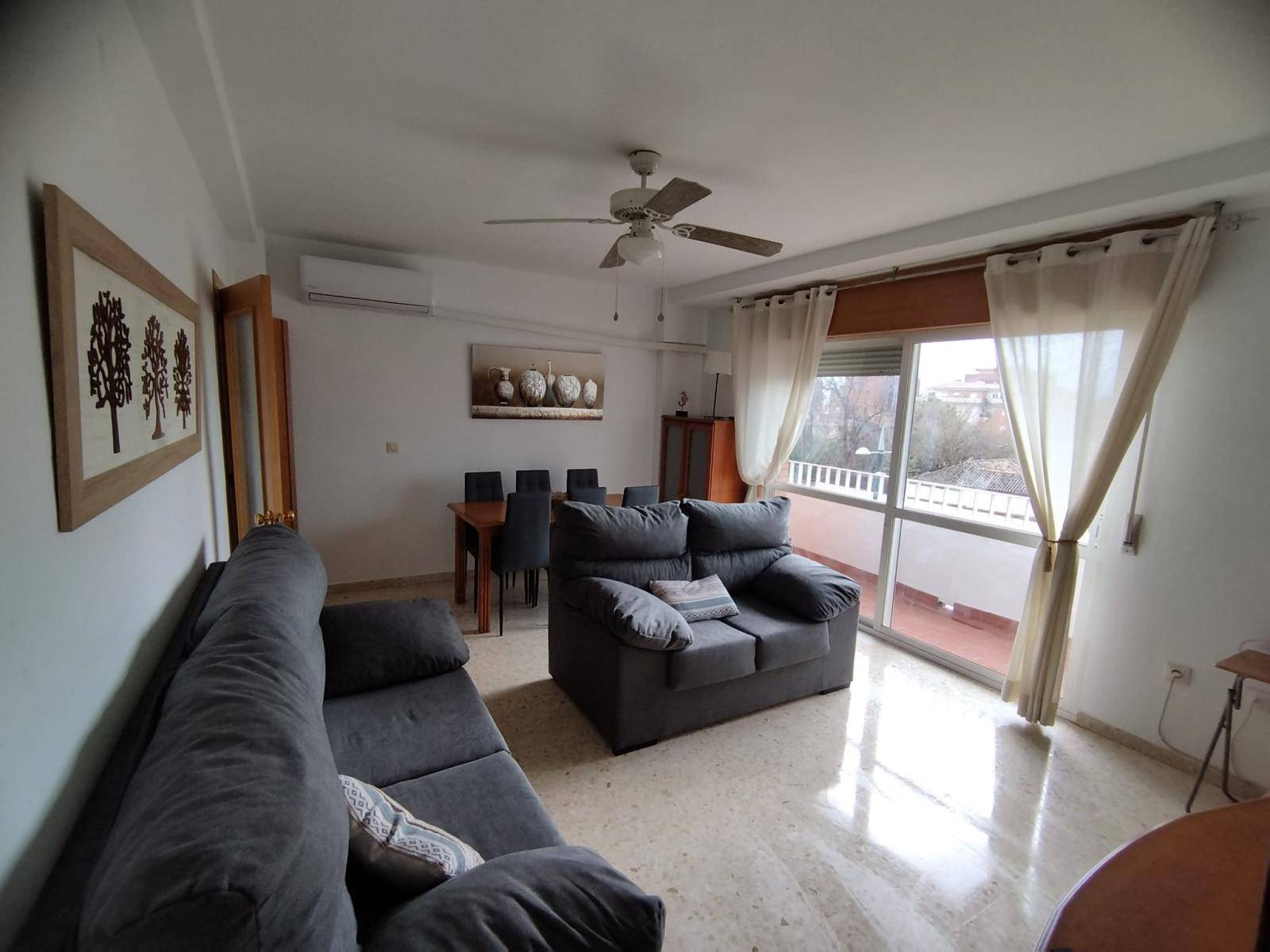 Flat for rent in Joaquina Eguaras (Granada)