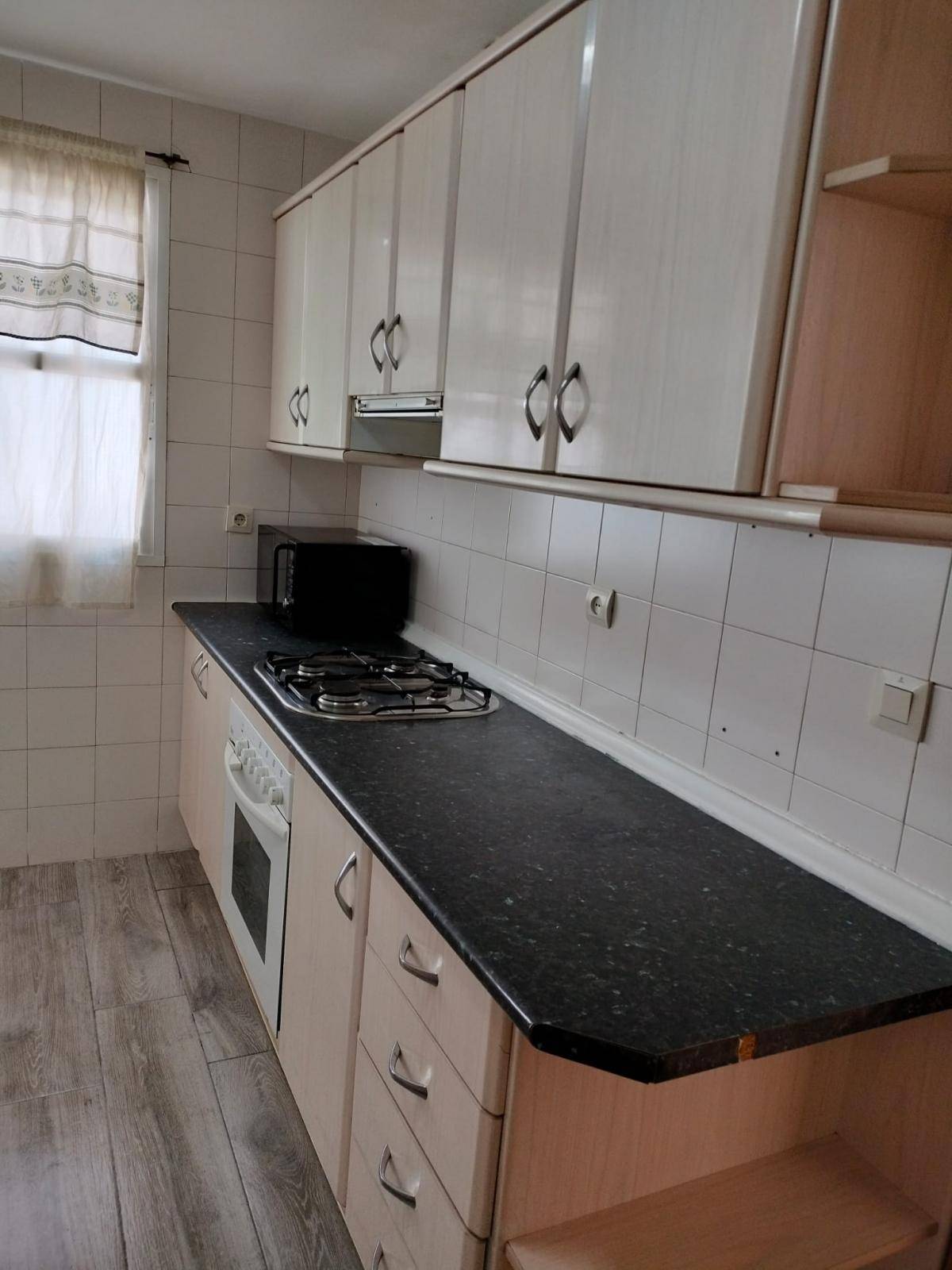 Flat for rent in Joaquina Eguaras (Granada)