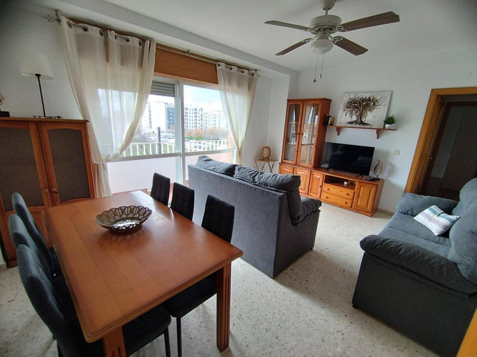 Flat for rent in Joaquina Eguaras (Granada)