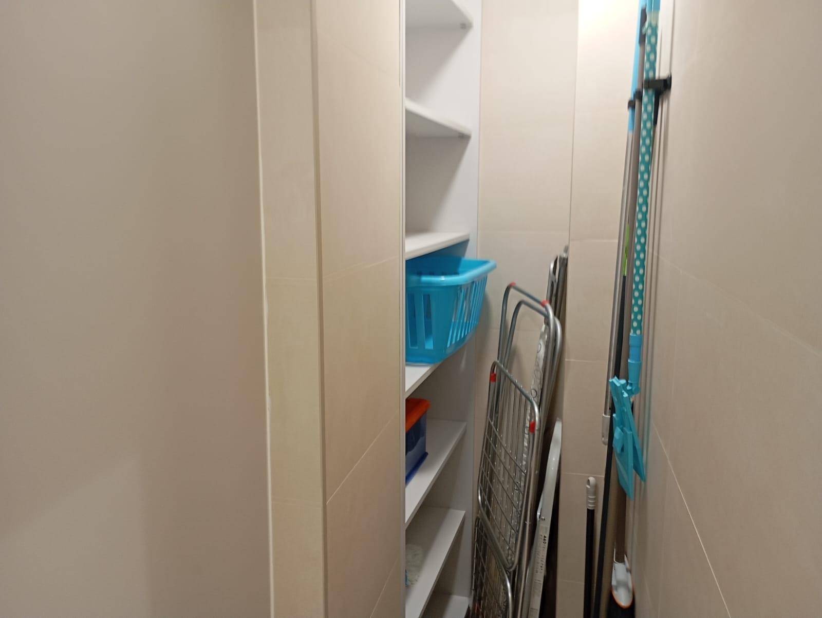 PISO DE TRES DORMITORIOS EN PAJARITOS
