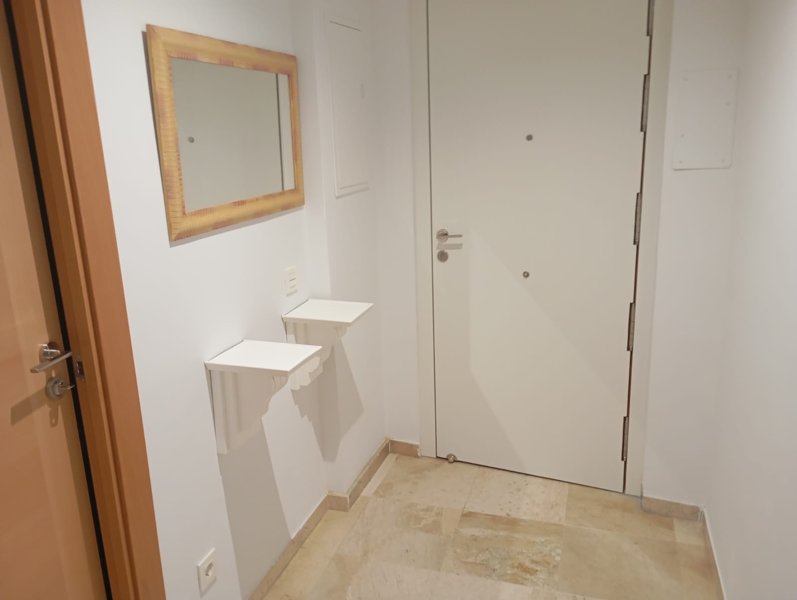 PISO DE TRES DORMITORIOS EN PAJARITOS