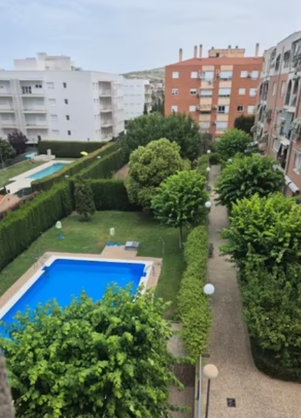 PISO DE TRES DORMITORIOS EN LA ZONA NORTE