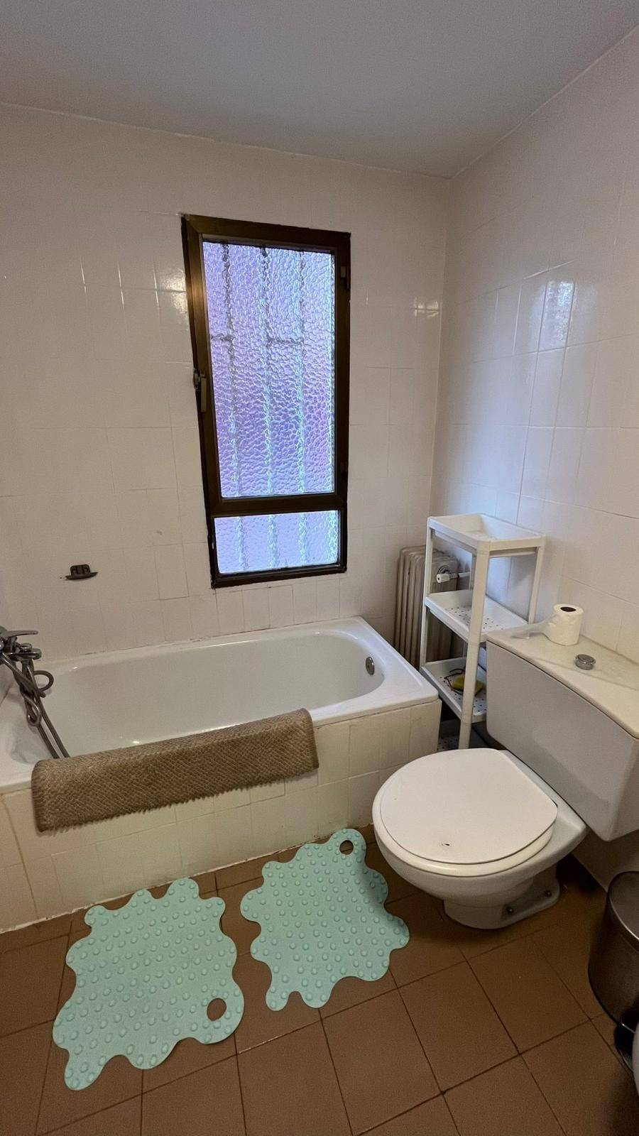 Huoneisto vuokrattavissa Cercado Bajo de Cartuja (Granada)