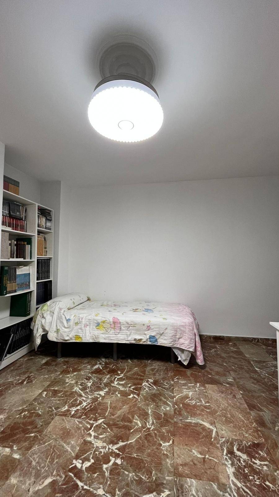 Huoneisto vuokrattavissa Cercado Bajo de Cartuja (Granada)