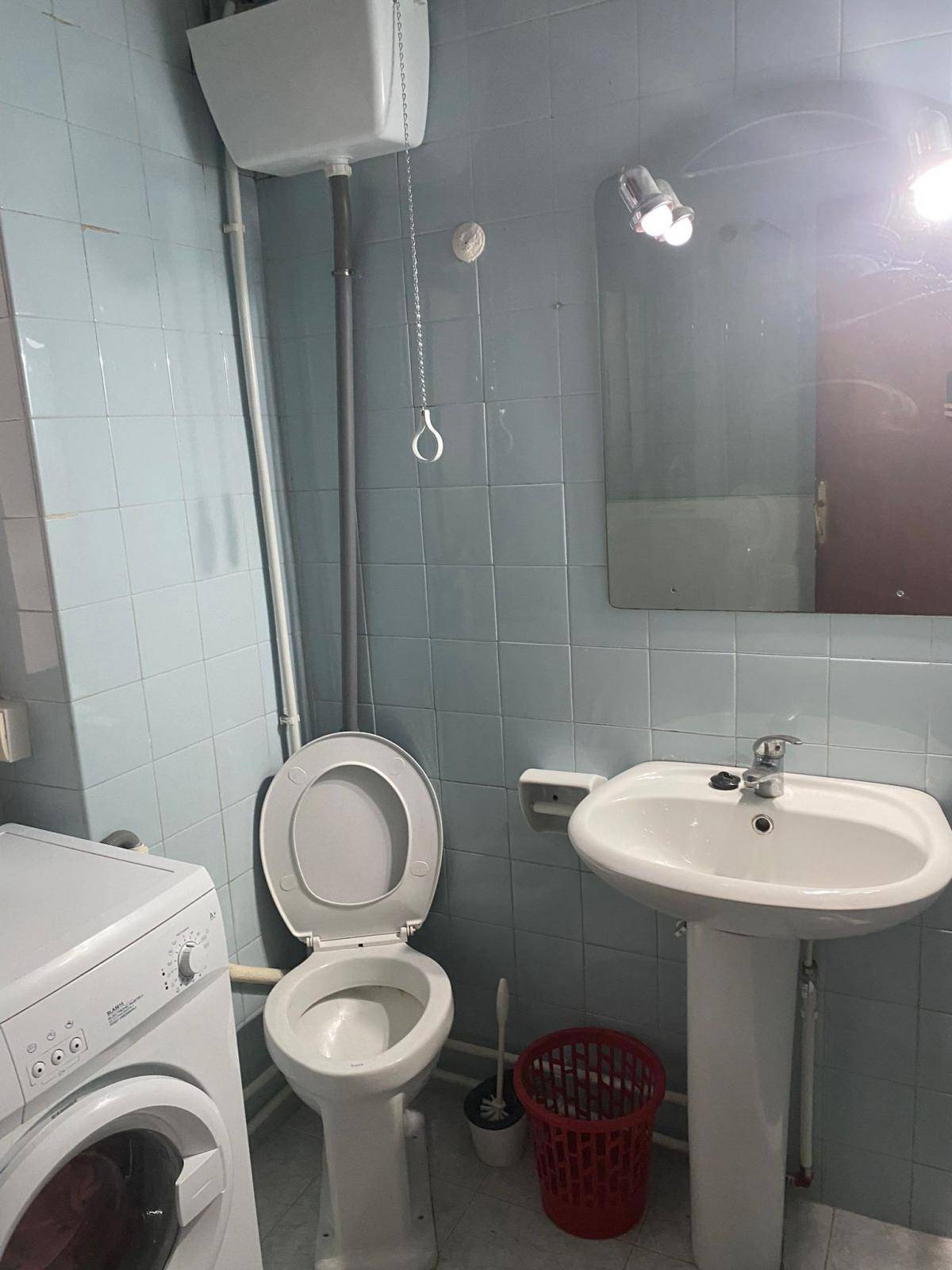 PISO DE TRES DORMITORIOS EN EL CENTRO