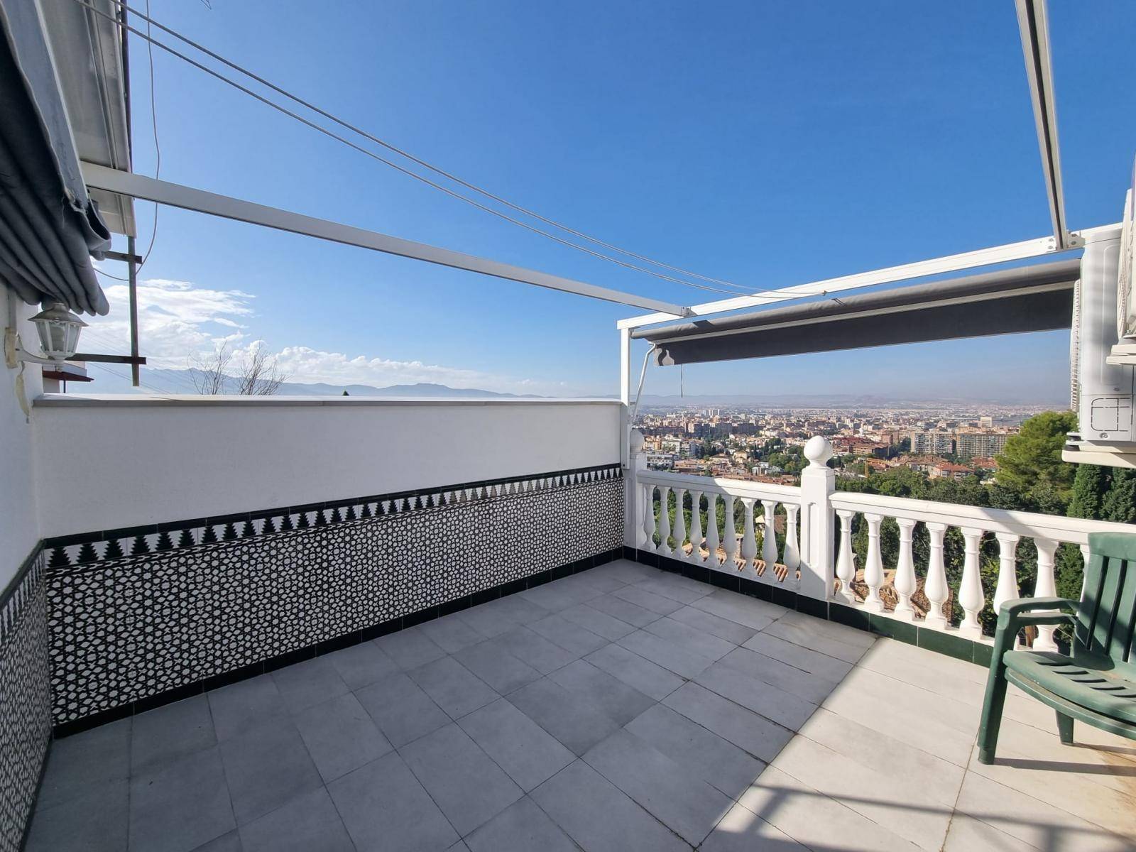 Hus uthyres i San Matías-Realejo (Granada)