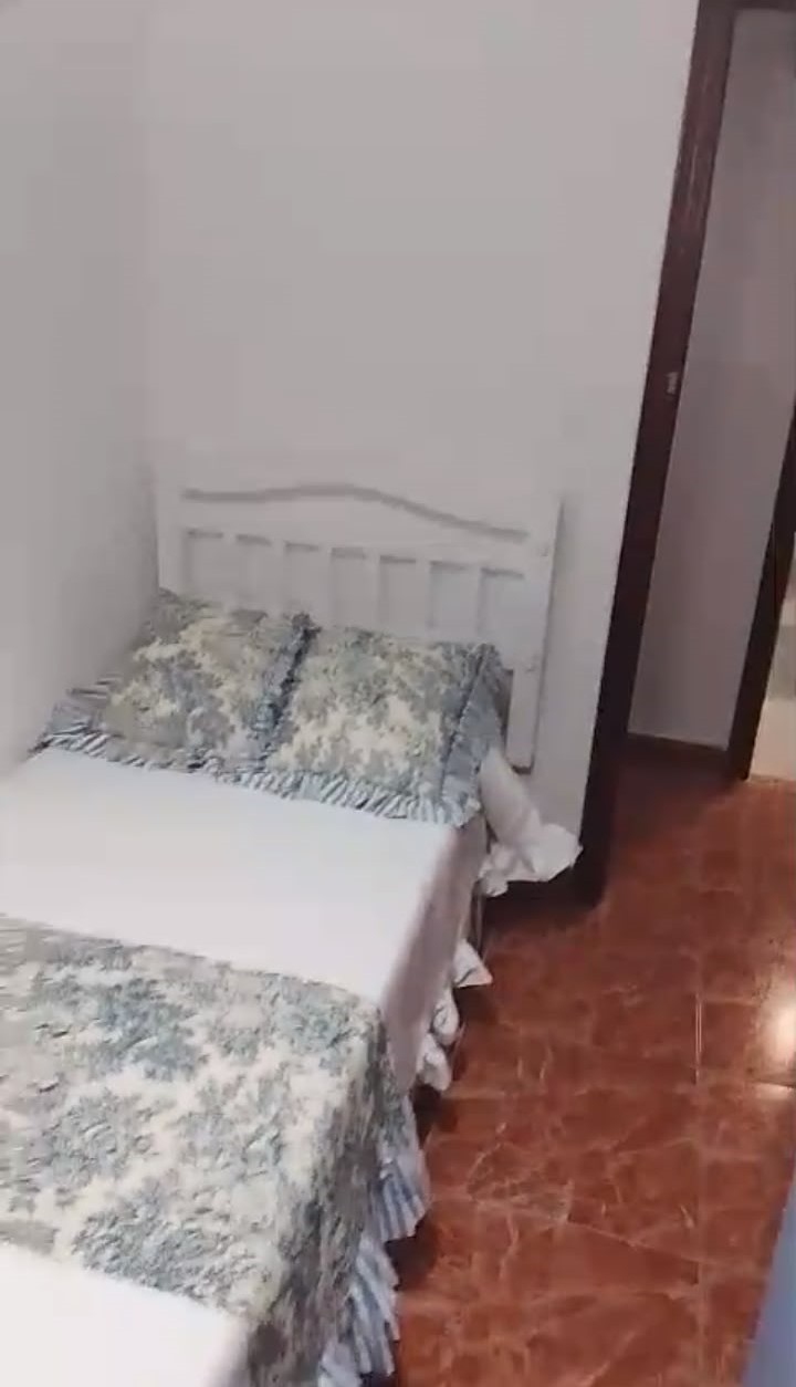 Våning uthyres i Camino de Ronda (Granada)