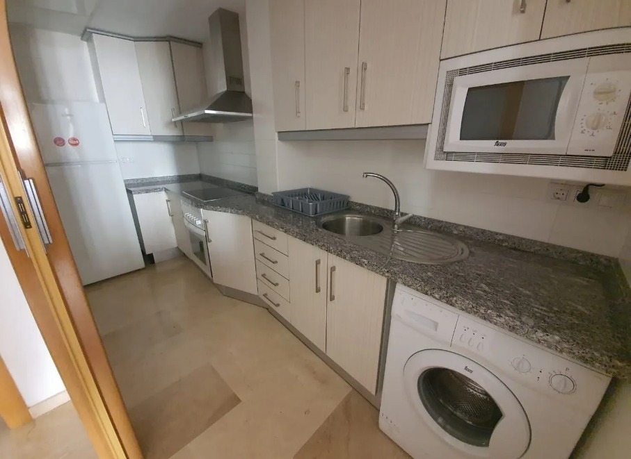 Flat for rent in Centro-Sagrario (Granada)