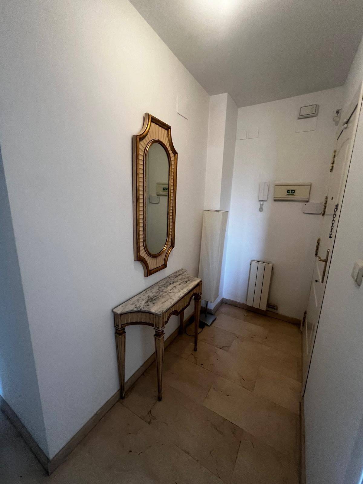 Pieni huoneisto vuokrattavissa Cerrillo de Maracena (Granada)
