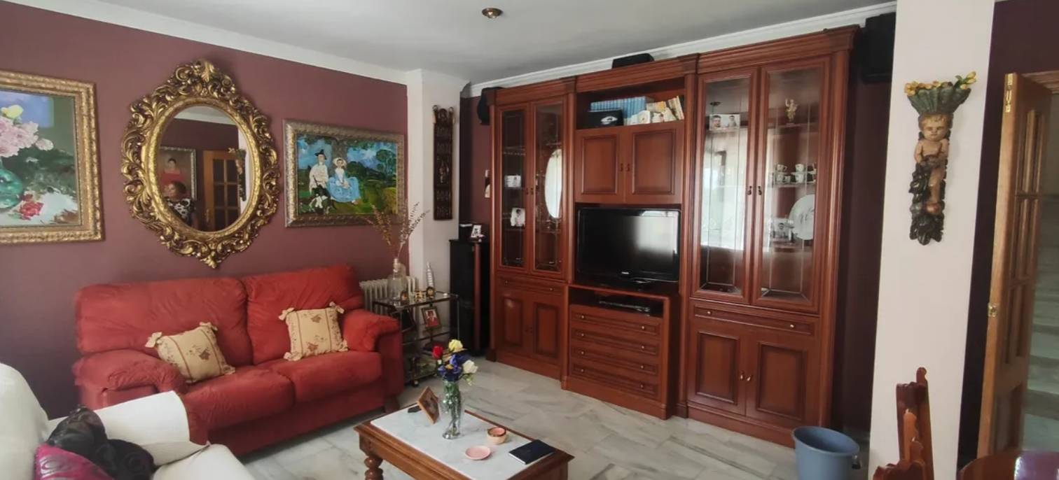 Duplex til leie til Genil (Granada)