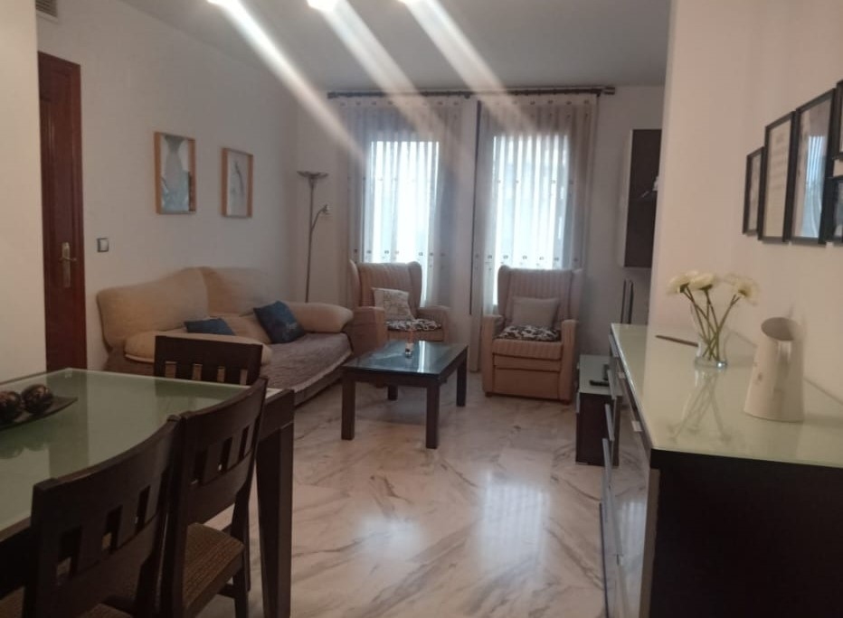 APARTAMENTO DE DOS DORMITORIOS EN PERIODISTAS